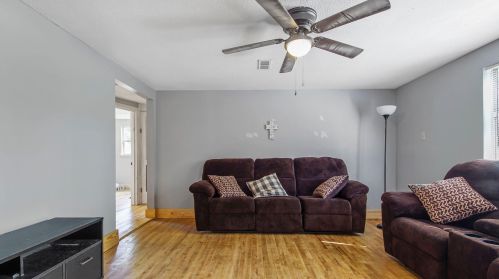 570 7 St, Sunny Hills FL  32428-1204 exterior