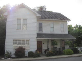 21 Water St, Danville, PA 17821-1957