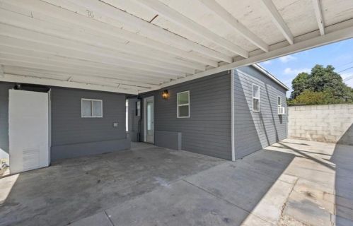 2436 Adriatic Ave, Long Beach CA 90810-3313 exterior