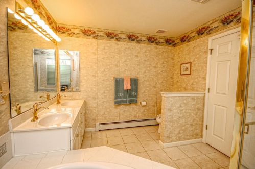 27 Valley Stream Ln, Lakewood NJ  08701-5746 exterior