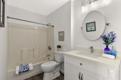 961 Selby Ln, San Jose CA  95127-1151 exterior
