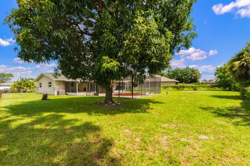 977 Sarto Ln, Fort Pierce FL  34953-2676 exterior