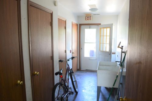 1020 46th St, Kenosha, WI 53140-5729