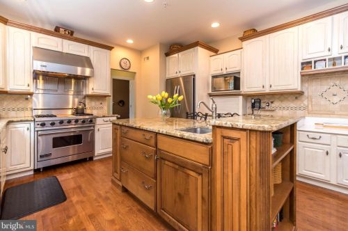 1599 Dreshertown Rd, Dresher PA  19025-1421 exterior