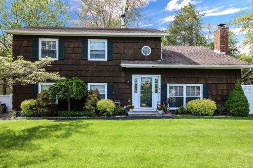 2030 Baldwin Rd, Yorktown Hgts, NY 10598-4010