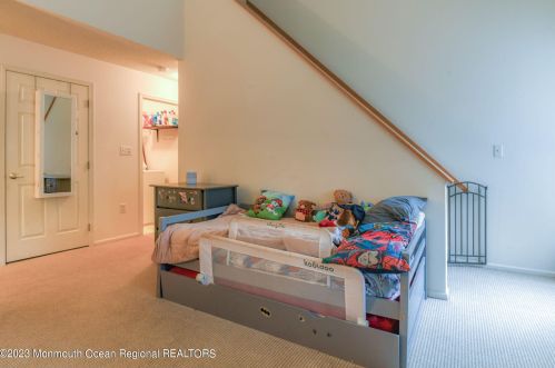 43 Phoenix Ct, Tinton Falls NJ  07712-7772 exterior