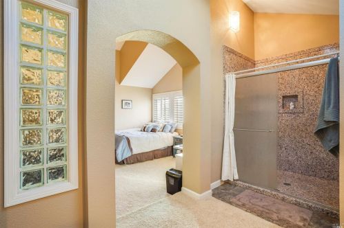 2082 Stonefield Ln, Santa Rosa CA  95403-0951 exterior