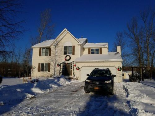 67 Fawn Meadows Ct, Amherst, NY 14068-1467
