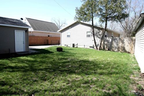 1613 Bluff St, Beloit WI  53511-3410 exterior