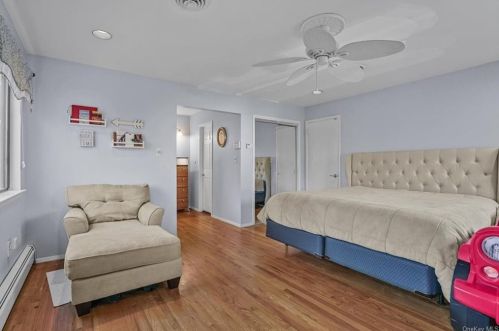 6 Mayer Dr, Airmont NY  10901-3807 exterior