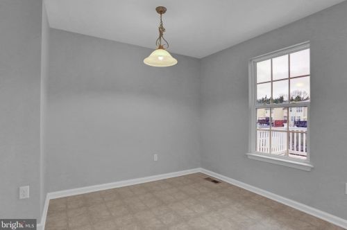 726 Blossom Dr, Hanover PA  17331-2078 exterior