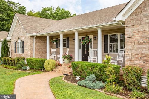 9600 T Pat Rd, Spotsylvania VA  22551-5352 exterior