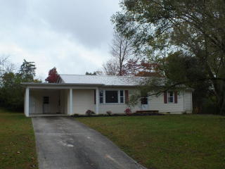 918 Sunset Dr, Kingston, TN 37763-2144