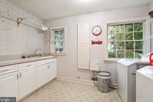 56 Park Blvd, Camden NJ  08103-2757 exterior