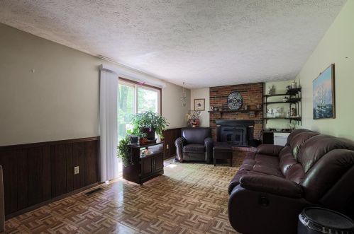 1295 White Oak Rd, Amelia OH  45102-2520 exterior