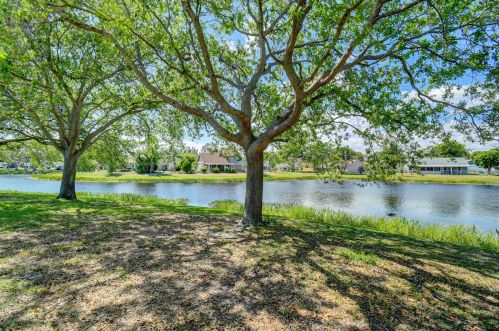 1772 Banyan Creek Cir, Boynton Beach FL  33436-4620 exterior
