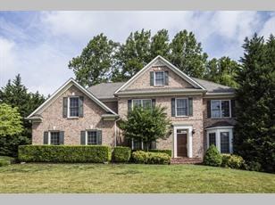 960 Blackstone Dr, Knoxville, TN 37934-6905
