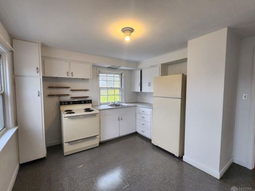 643 Smith Ave, Xenia OH  45385-2386 exterior