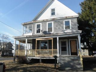 714 Elizabeth St, Mechanicville, NY 12118-1427