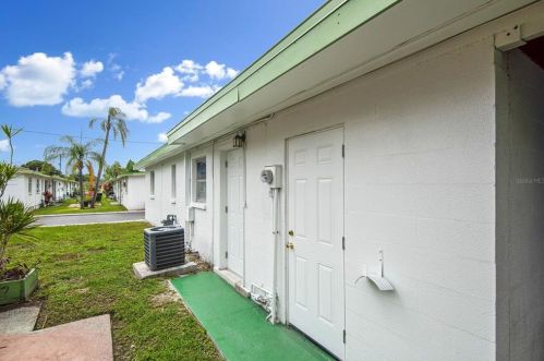 6165 58th St, Saint Petersburg FL  33709-1953 exterior