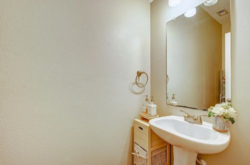 3810 Cloudbluff Ln, Richmond TX  77469-4117 exterior