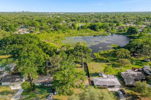 3706 Sutton Dr, Orlando FL  32810-2337 exterior
