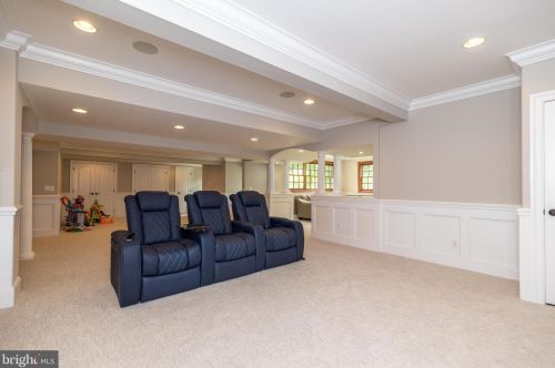 10 Devonshires Ct, Blue Bell PA  19422-2560 exterior