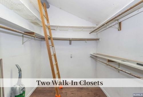 170 Lowell Rd, Ridgewood NJ  07452-1234 exterior