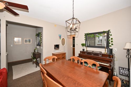 3269 Bartlett Ave, Milwaukee WI  53211-3022 exterior