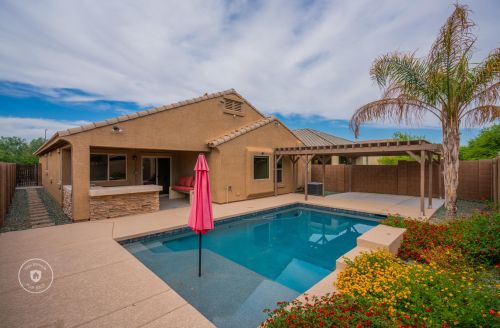 8815 Pioneer St, Tolleson AZ  85353-8622 exterior