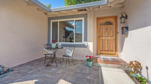 719 Los Huecos Dr, San Jose, CA 95123-4634