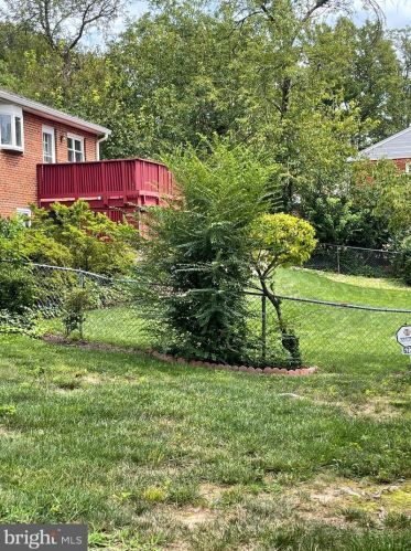 6235 Kilmer Ct, Falls Church VA  22044-1822 exterior