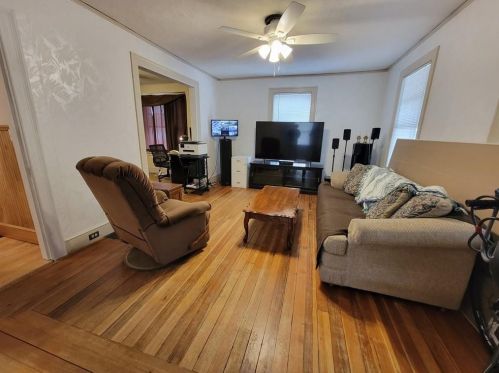 122 Warwick Ave, Providence RI  02905-3518 exterior