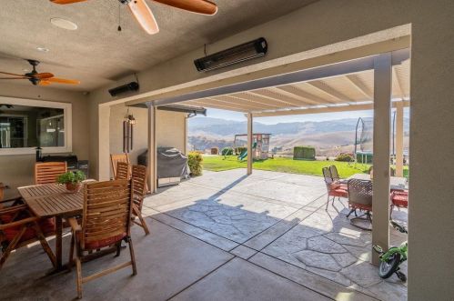4025 Ashford Cir, Hollister CA  95023-8966 exterior