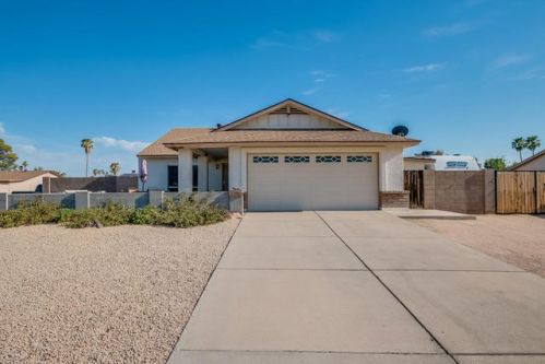 3701 Grovers Ave, Glendale, AZ 85308-3112