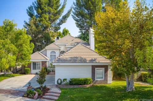 24454 Stonechat Ct, Santa Clarita, CA 91355-3538
