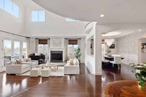 916 9th St, Manhattan Beach CA  90266-5953 exterior