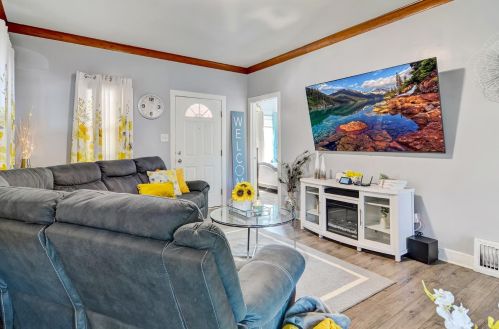 1045 Lyons St, Hammond IN  46320-2619 exterior