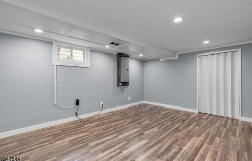 336 Hoe Ave, Scotch Plains NJ  07076-1135 exterior