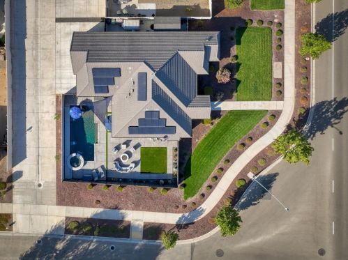 1801 Ripon Rd, Ripon, CA 95366-9245