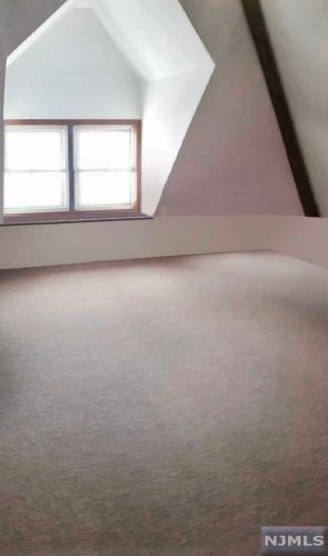 19 Gordon St, Ridgefield Park NJ  07660-1112 exterior