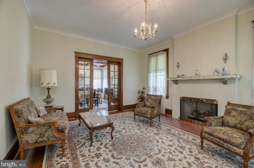 3427 Wisconsin Ave, Washington DC 20016-2154 exterior