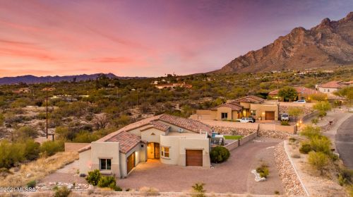 7215 Mountain Shadows Dr, Tucson, AZ 85718-1061