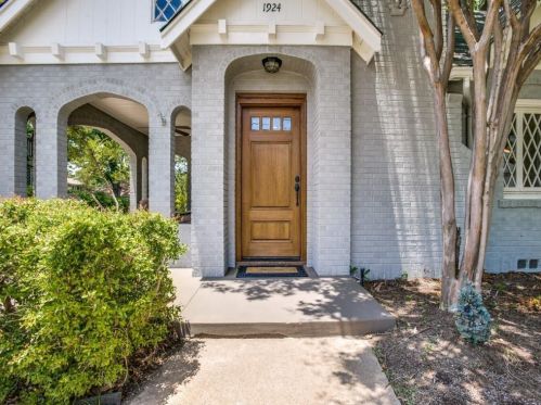 1924 Forest Park Blvd, Fort Worth, TX 76102-5801