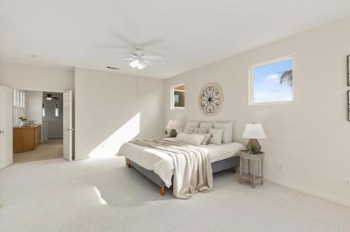 7507 Mona Ln, San Diego CA 92130-5621 exterior