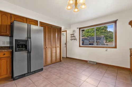 5050 20th St, Milwaukee WI 53233-2506 exterior