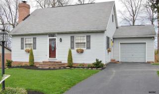 136 Northview Dr, Hanover, PA 17331-9289