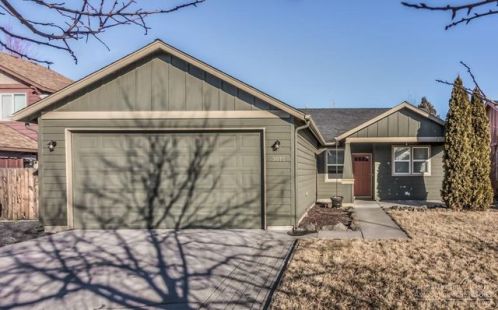 3072 Yellow Ribbon Dr, Bend OR  97701-7522 exterior