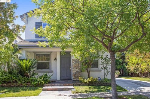 1097 Nursery Ln, Concord, CA 94520-4400