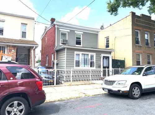 94-28 86th St, Jamaica, NY 11416-1202